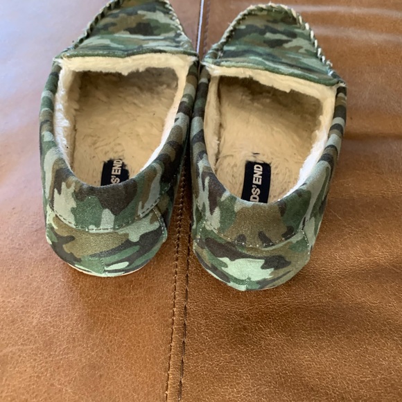 Lands End Camo Slippers - Picture 8 of 10